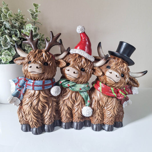 Large Christmas Highland Cow Trio
