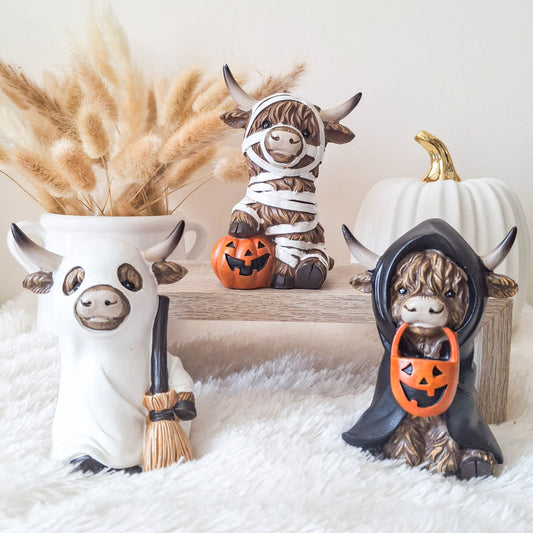 Halloween Fancy Dress Highland Cow Ornament