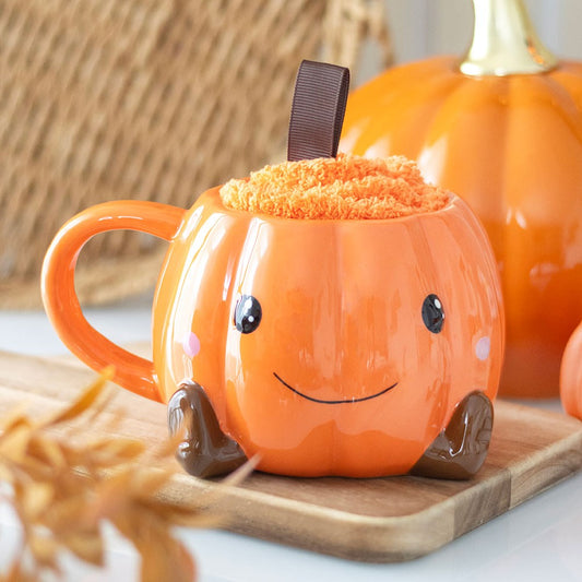 Smiling Pumpkin Mug & Socks Gift Set